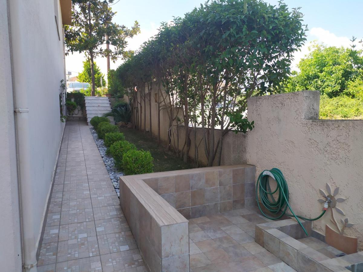 Corner House Apartment Leptokarya  Exterior photo